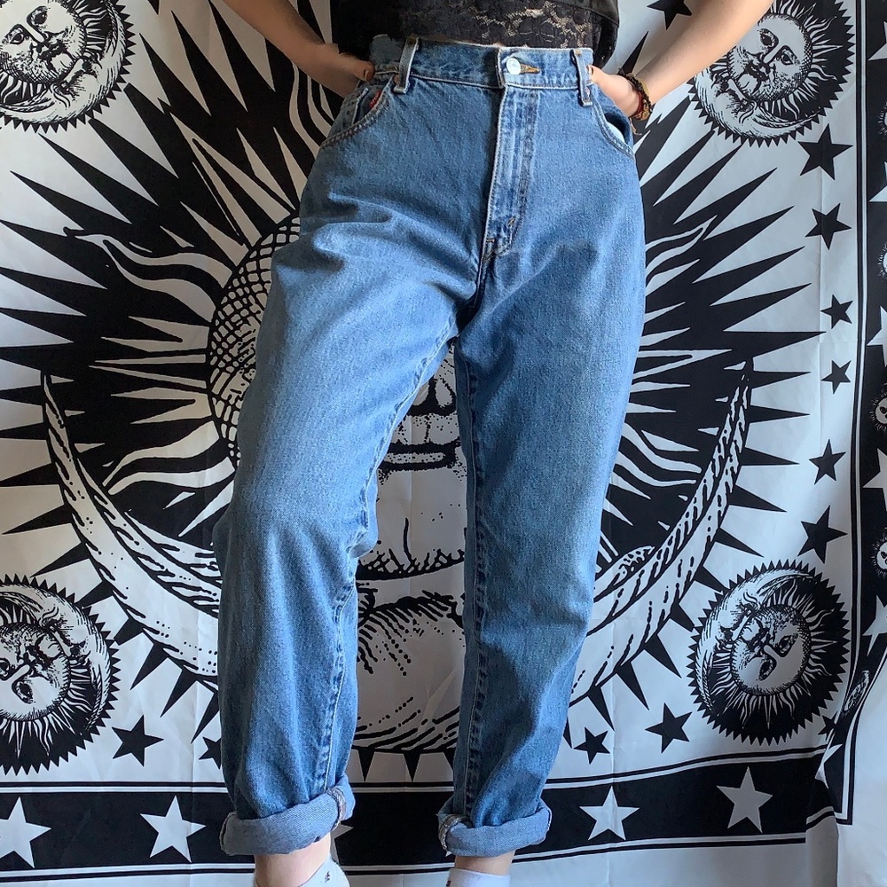 High Waisted Levi's Light Wash